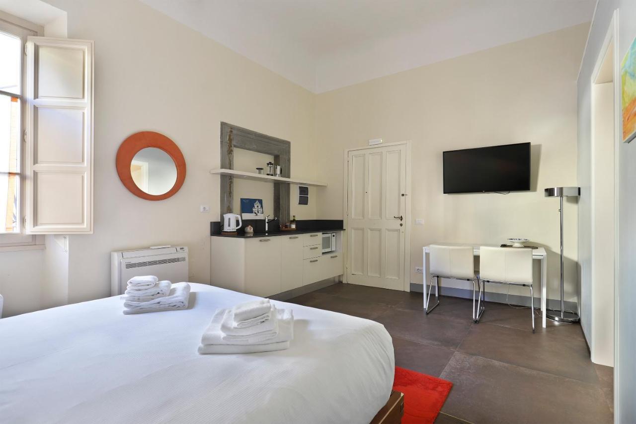 Apt. Perla - Pauline Suites, Palazzo Borghese Apartamento